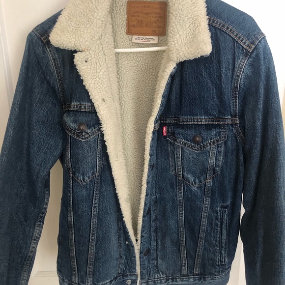 Levi’s Original Sherpa Jacket - New Condition - Picture 3 of 6